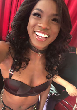 Ana Foxxx